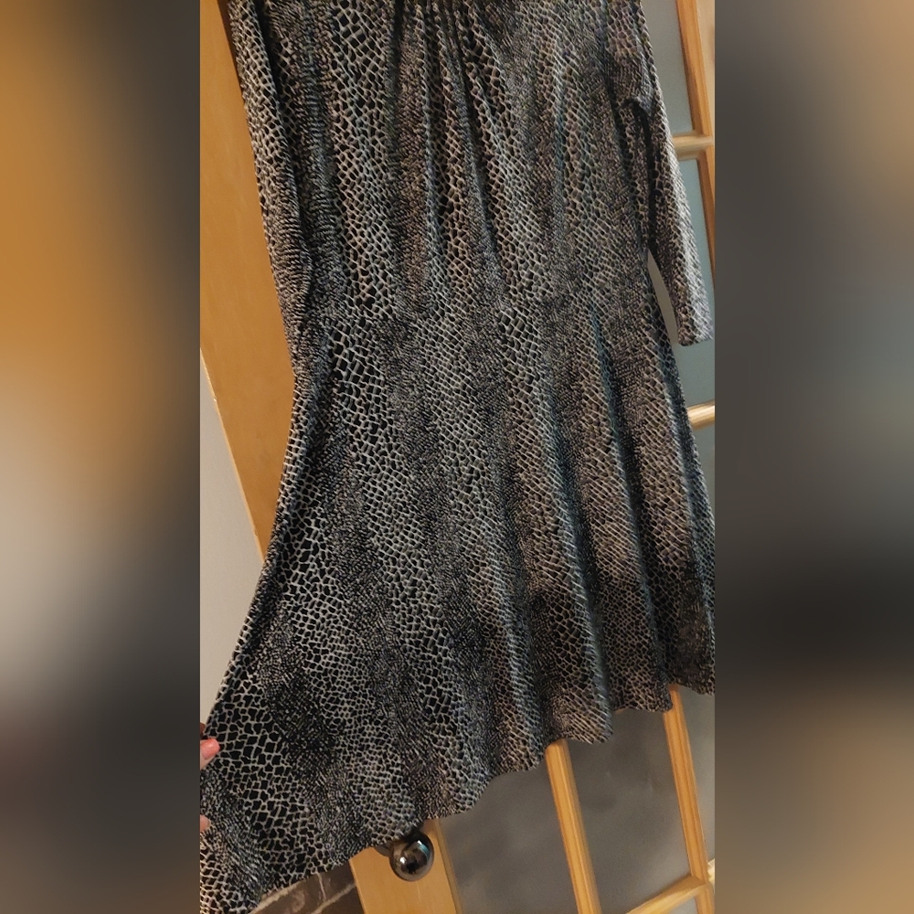 Long Sleeve Animal Print Maxi Dress - Black & Cream